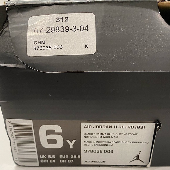 Air Jordan retro 11 (GS) - Picture 8 of 9